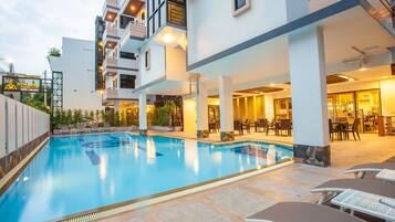 Outdoor pool, pool loungers