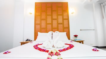 Superior Double Room | In-room safe, blackout drapes, cribs (surcharge), WiFi (free)