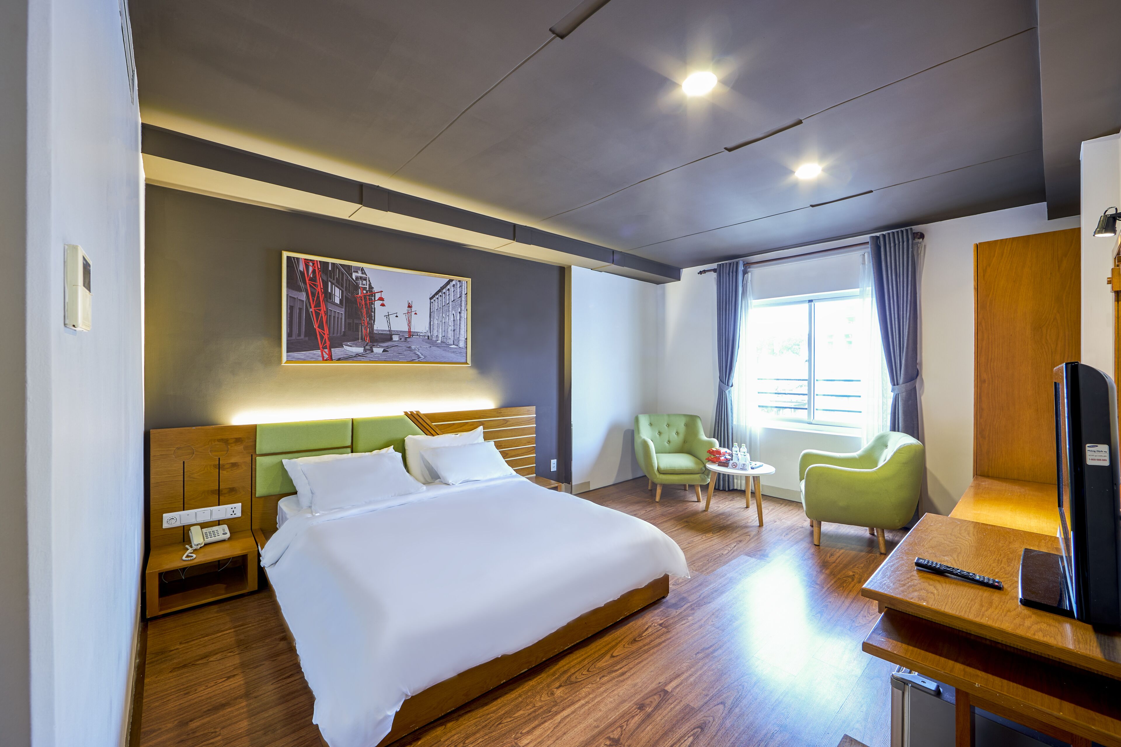 1 bedroom, minibar, in-room safe, desk