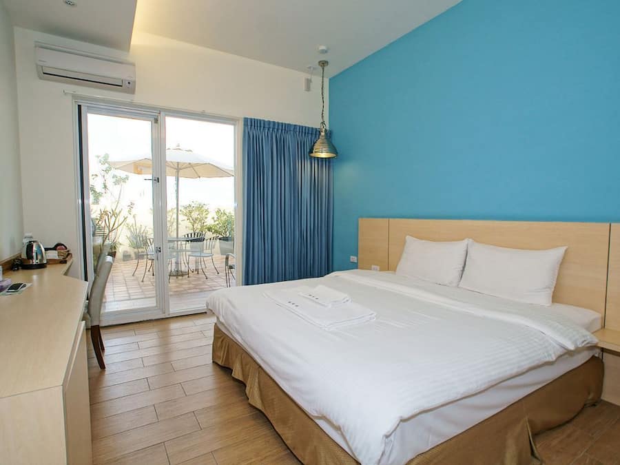 Gallery Double Room, 1 Bedroom, Patio | Desk, soundproofing, free WiFi, bed sheets