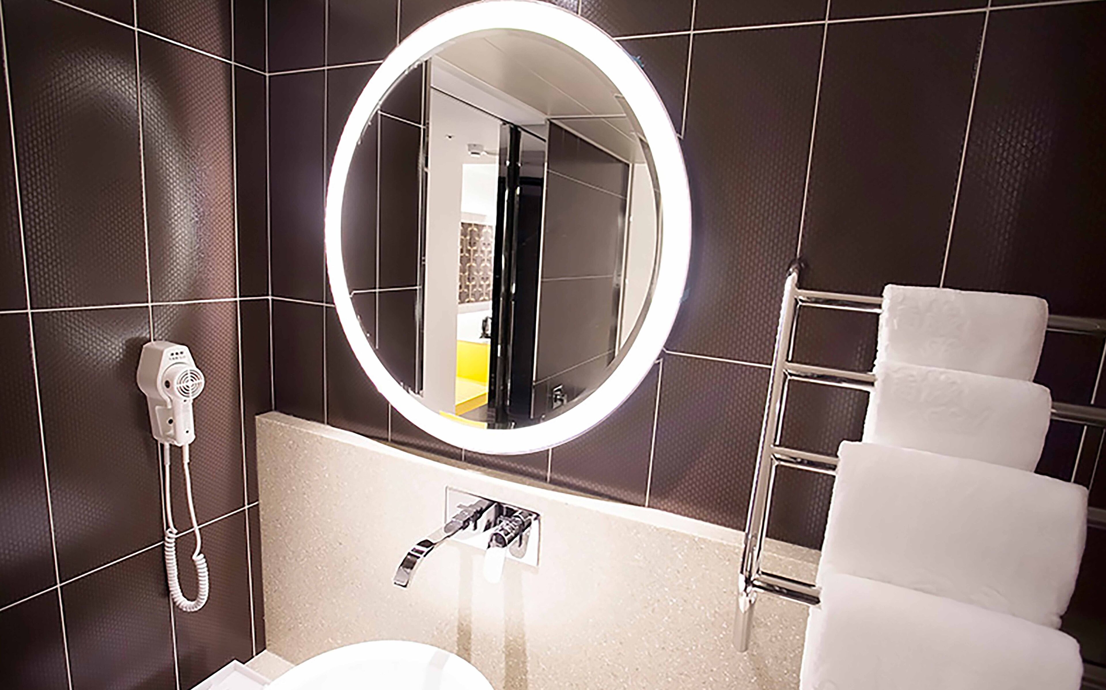 standard quadruple room | bathroom | separate bathtub and shower, free toiletries, hair dryer, slippers
