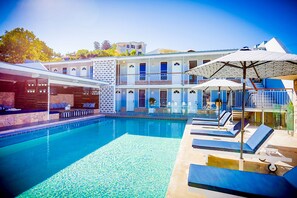 Sundeck