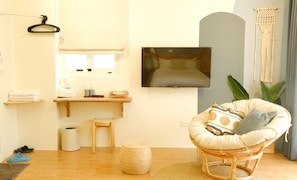 Deluxe-Doppelzimmer, Balkon | Schallisolierte Zimmer, kostenloses WLAN, Bettwäsche