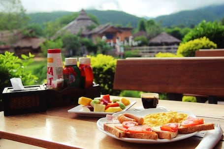 Daily breakfast for a fee. Family House at Pai