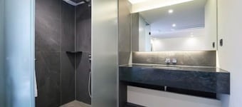 Tara Hotel
