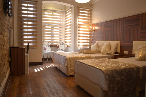 Tripla Deluxe | Culle/letti per bambini (gratuiti), letti aggiuntivi (a pagamento)