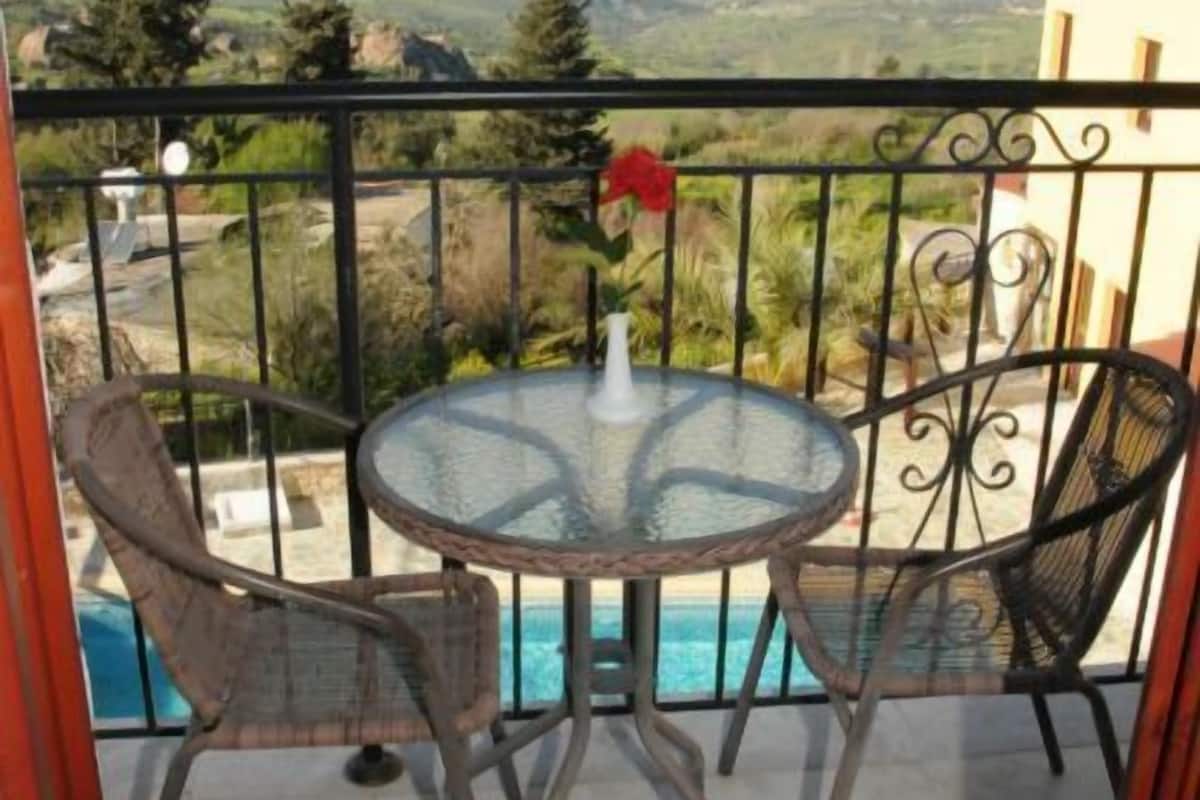 Camera con letto matrimoniale o 2 letti singoli | Balcone