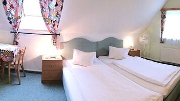 Doppelzimmer | Zimmersafe, kostenloses WLAN, Bettwäsche