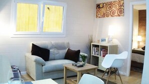 30-Zoll-Flachbildfernseher mit Satellitenempfang, Fernseher