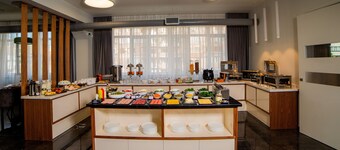 Elysium Gallery Hotel