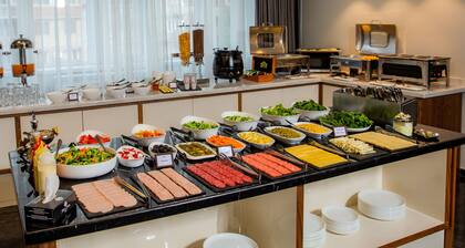 Elysium Gallery Hotel