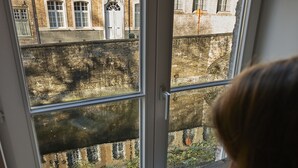 Uklassifisert bilde, 3 av 49, knapp