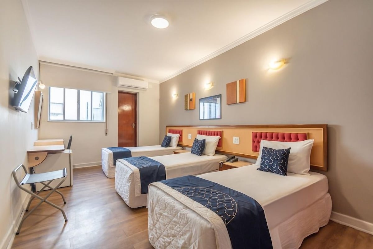 Minibar, desk, WiFi (free), bed sheets