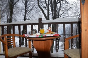 Balcony view - Hani Zisi Hotel (Volos)