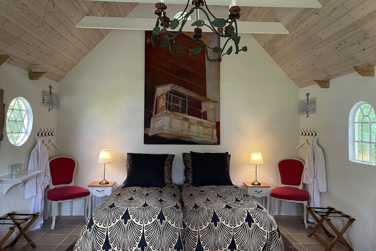 Deluxe cottage, 1 kingsize bed, toegankelijk voor mindervaliden, hot tub | 1 slaapkamer, luxe beddengoed, individueel gedecoreerd