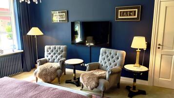 Deluxe-værelse - 1 kingsize-seng | Premium-sengetøj, individuelt design, individuel indretning