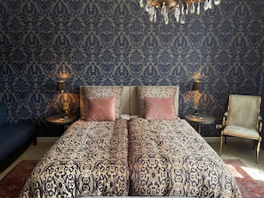Deluxe Room, 1 King Bed | Premium bedding, individually decorated, individually furnished