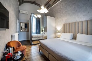 Chambre Double Supérieure, 1 trÚs grand lit | Literie de qualité supérieure, couette en duvet d'oie