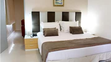 Deluxe Apartment | 1 bedroom, minibar, desk, laptop workspace