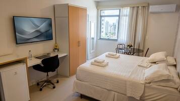 Apartamento standard | 1 quarto, frigobar, escrivaninha, espaço de trabalho para notebook