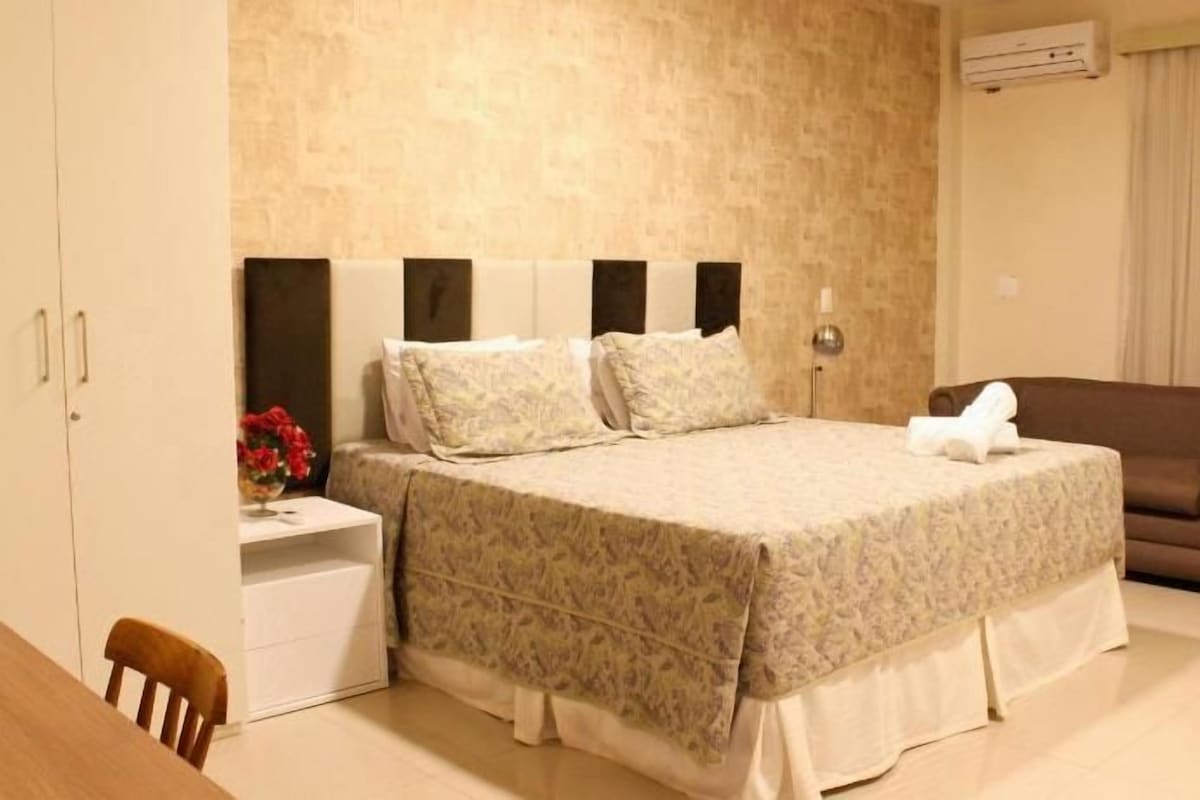 1 bedroom, minibar, desk, laptop workspace