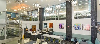 Best Western Plus LaGuardia Airport Hotel Queens