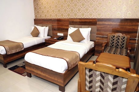 ์ค์ํธ | 1 ๊ฐ์ ์นจ์ค, ๊ณ ๊ธ ์นจ๊ตฌ, ์ฑ
์, ๋ฐฉ์ ์ค๋น