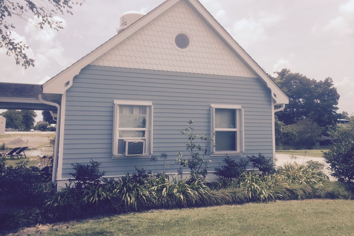 Premium Cottage, One Queen Bed, BR5
