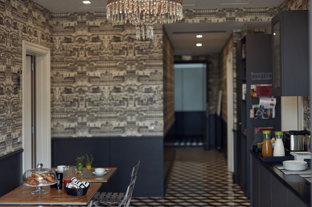 Rarity Suites by null