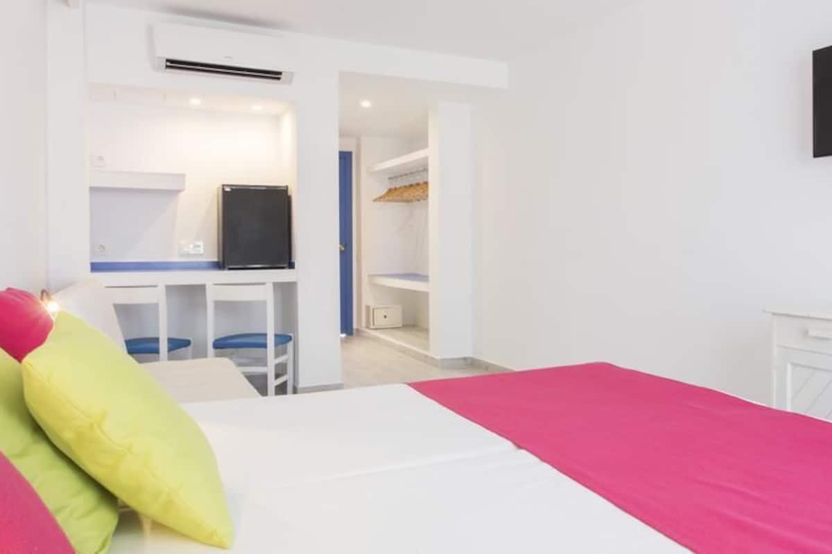 1 slaapkamer, een bureau, verduisterende gordijnen, gratis wifi