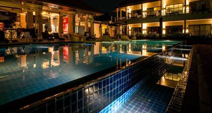 Naraya Riverside Resort