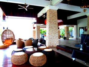 Sala de estar en el lobby