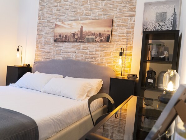 Double room with en-suite bathroom