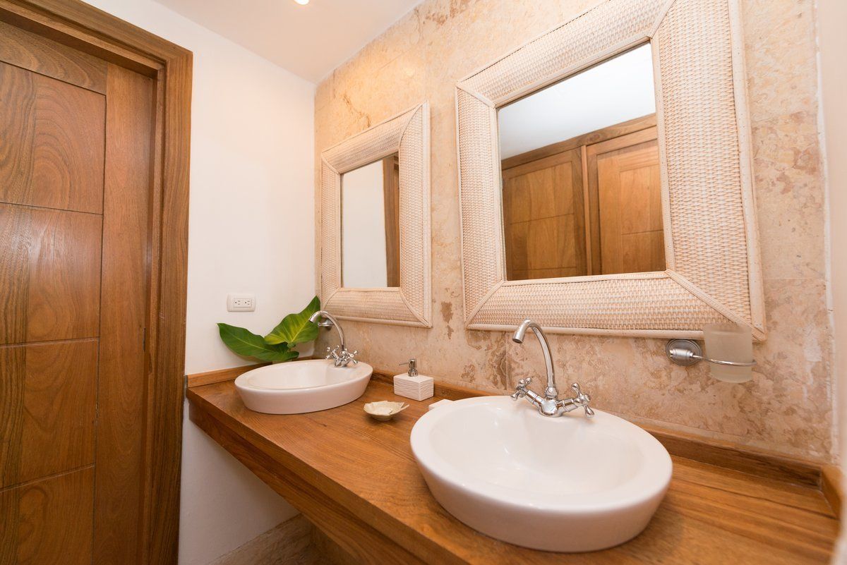 two bedroom superior apartment | bathroom | free toiletries, towels, shampoo