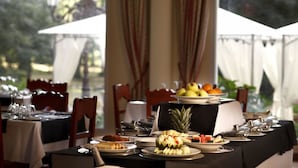 Restaurant - Hotel Balneario de Alceda (Corvera de Toranzo)