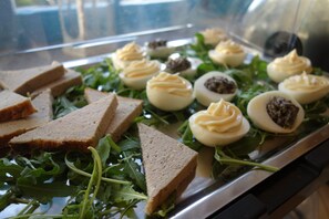 Free daily buffet breakfast