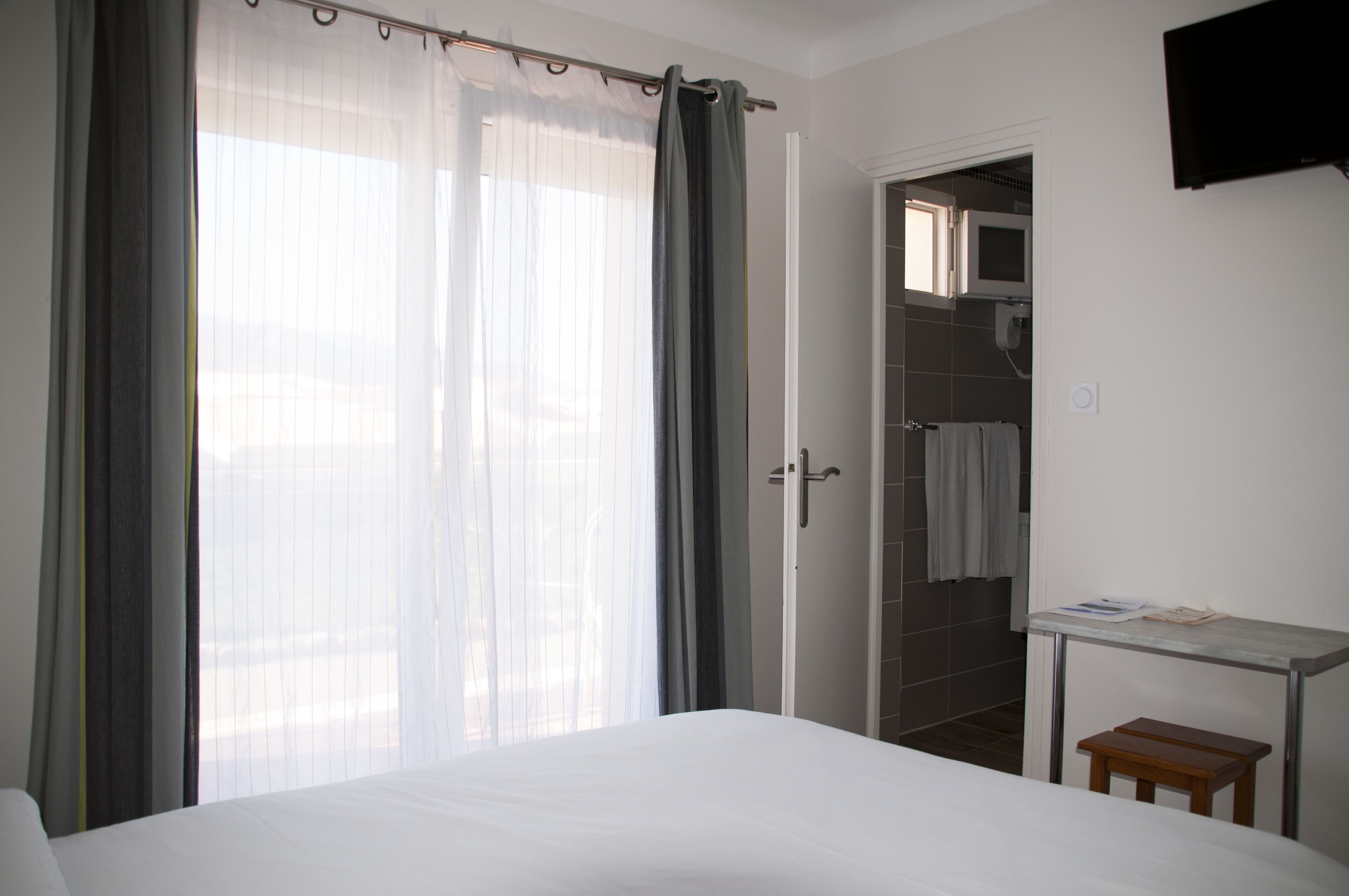double room, balcony | desk, soundproofing, iron/ironing board, free wifi