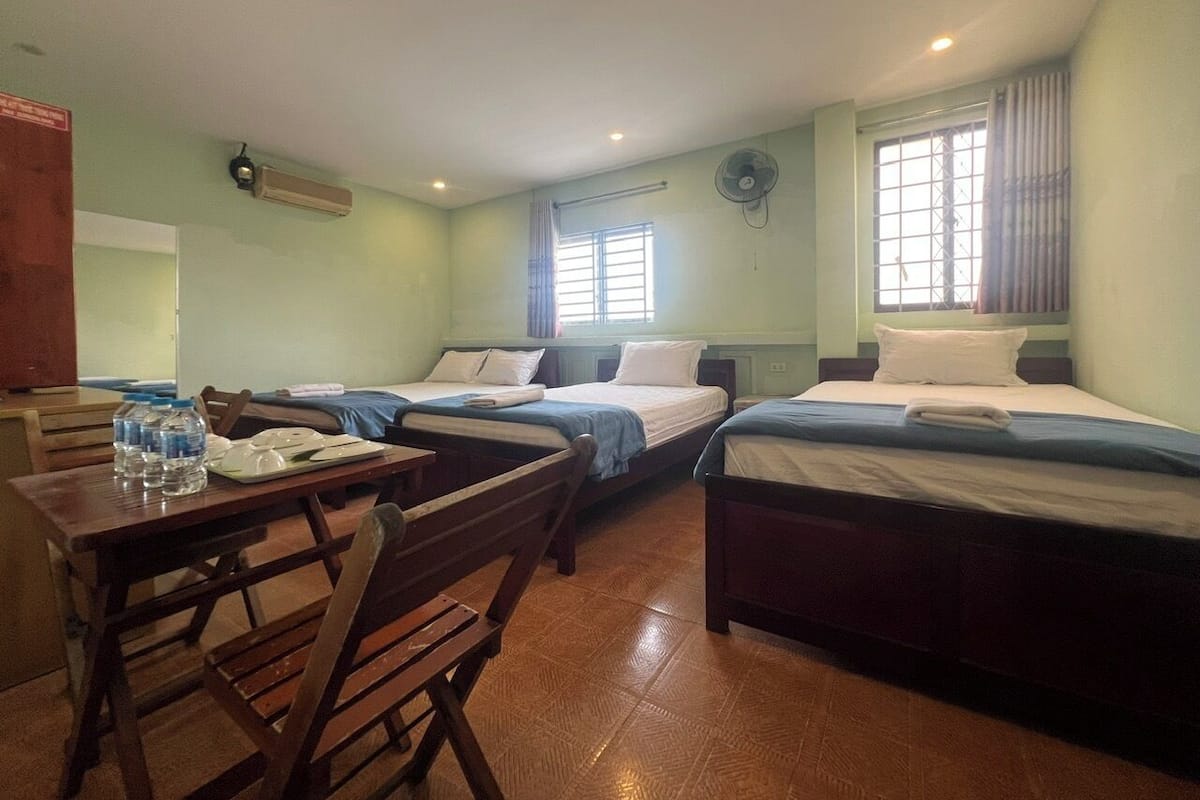 Familierom | Minibar, safe på rommet, skrivebord og wi-fi (inkludert)