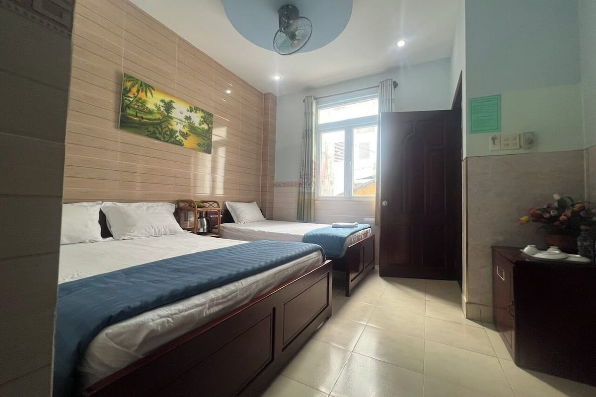 Minibar, safe på rommet, skrivebord og wi-fi (inkludert)