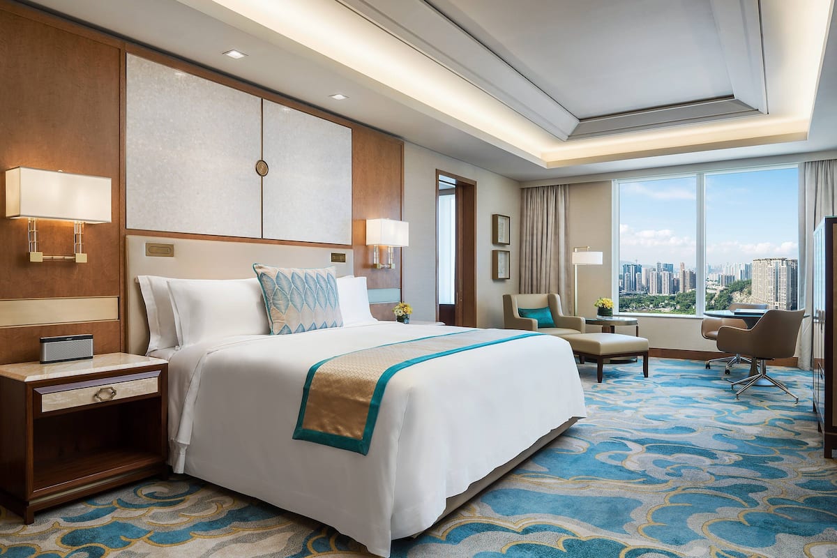 Grand Room, 1 King Bed, Non Smoking