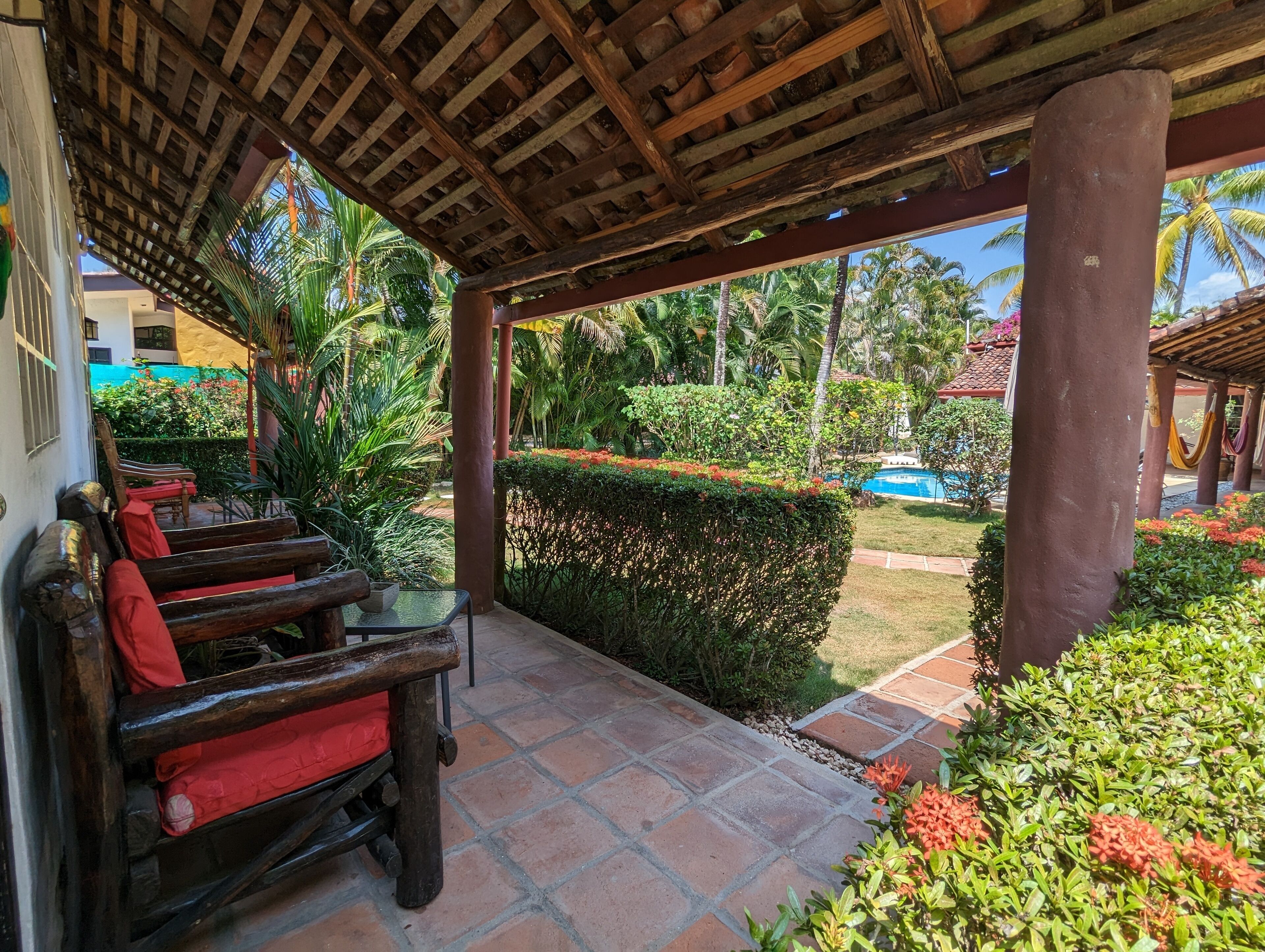 Deluxe Triple Room | In-room safe, desk, blackout curtains, rollaway beds