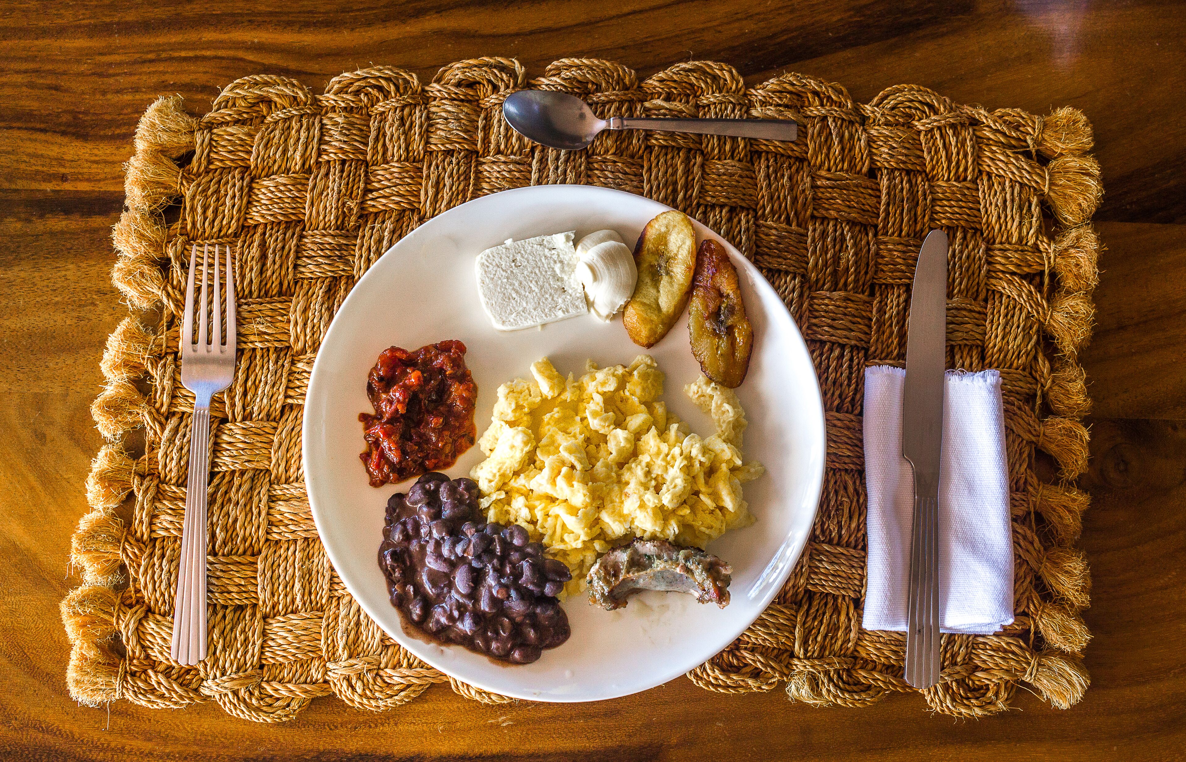 free daily full breakfast