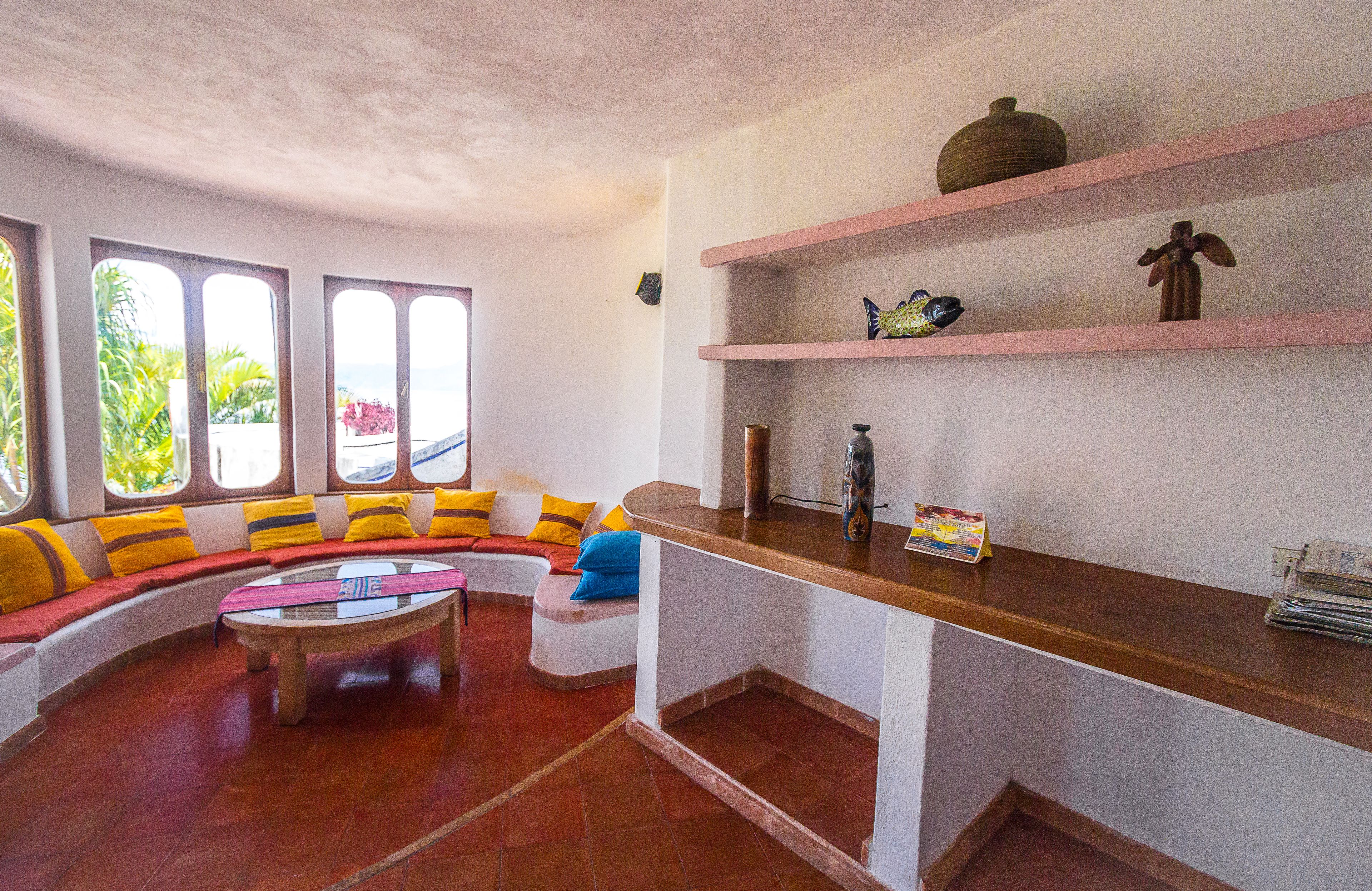 premium suite, 1 king bed, lake view | rollaway beds, bed sheets