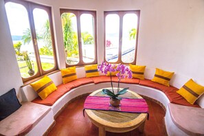 Premium Suite, 1 King Bed, Lake View | Rollaway beds, bed sheets