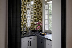 Moon Suite | Private kitchen | Espresso maker, coffee/tea maker