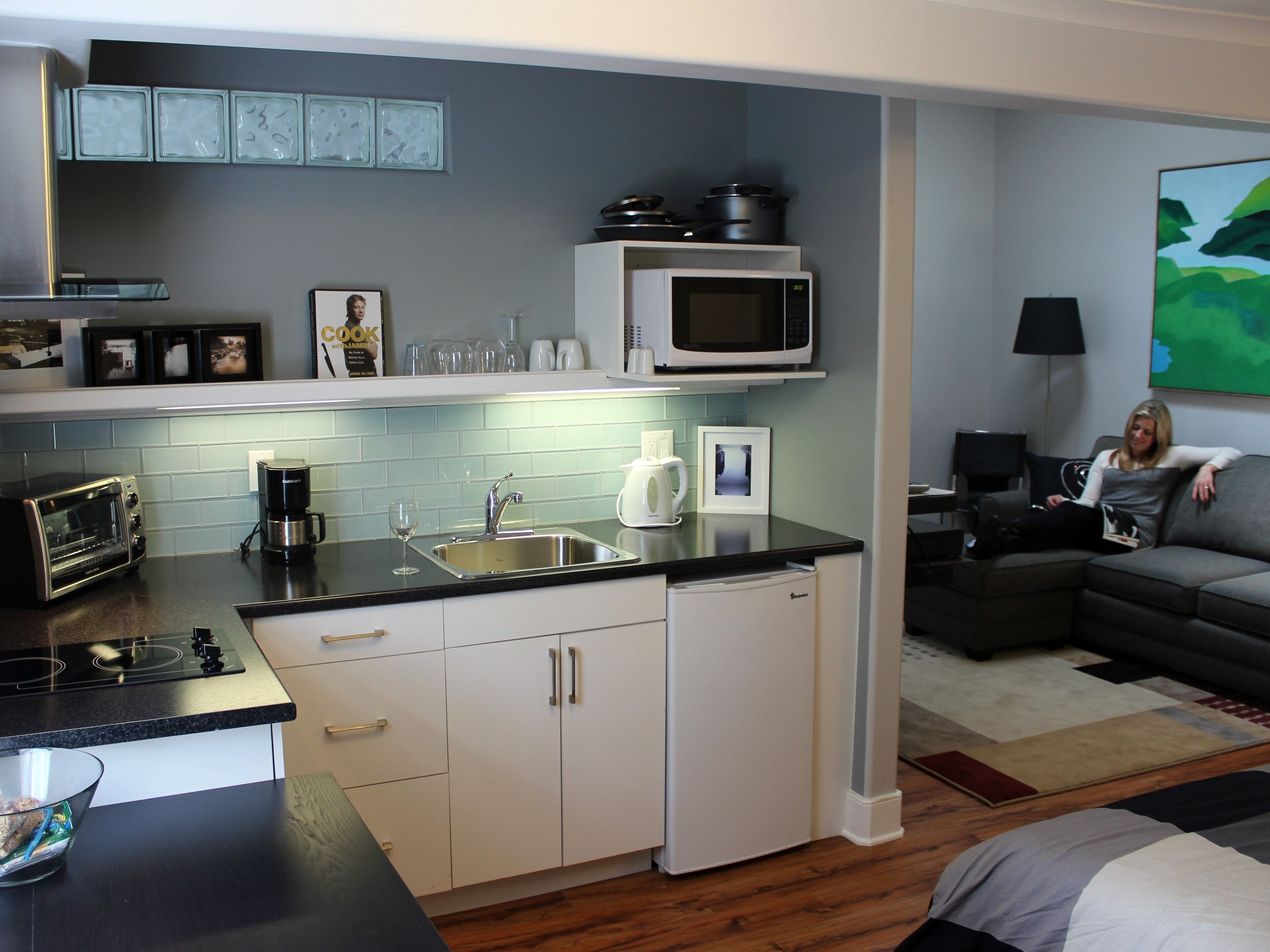 Classic Quadruple Room, Ensuite (Sunrise Suite 2) | Private kitchen