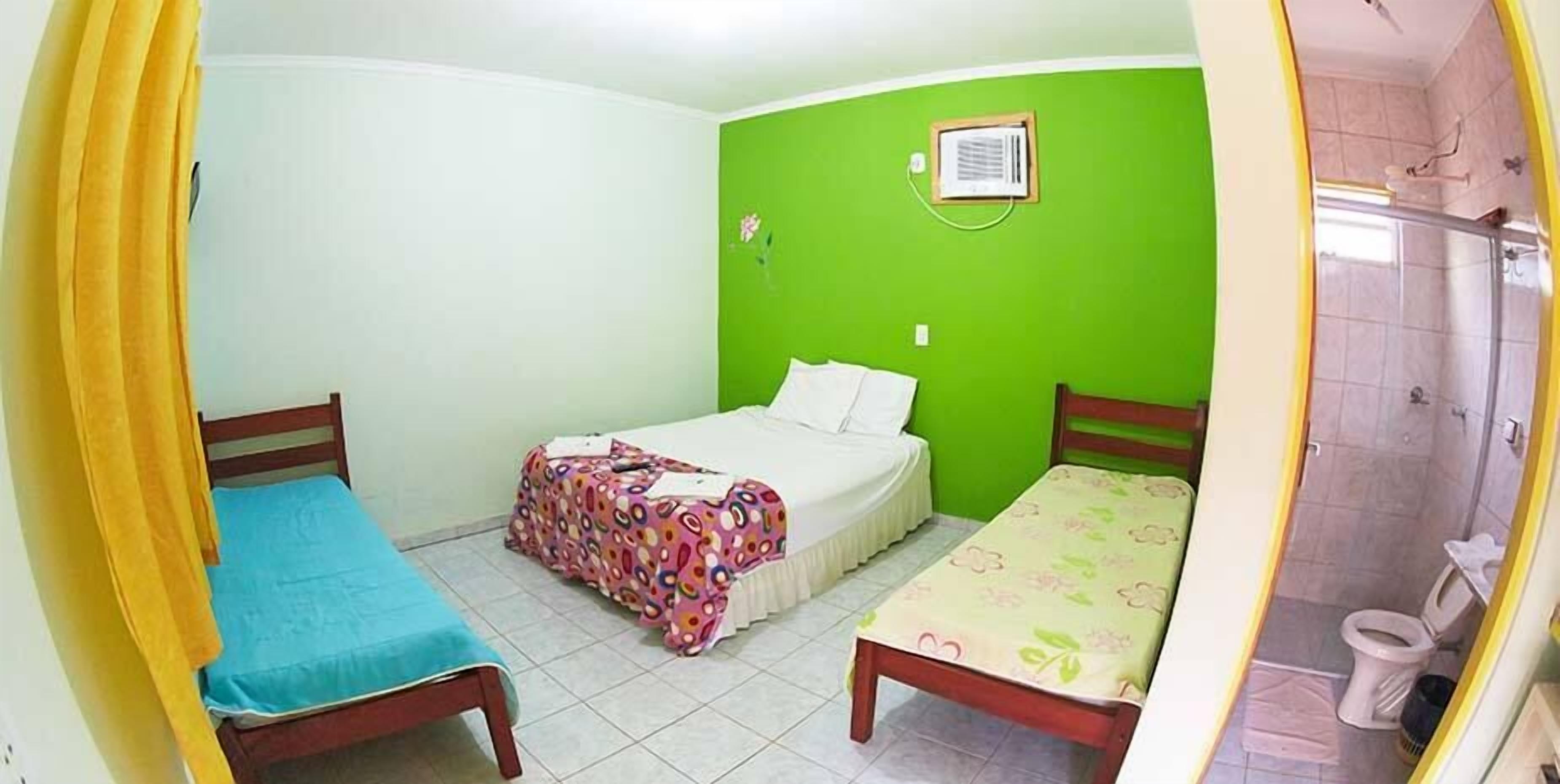 Minibar, cortinas blackout, wifi gratis y ropa de cama 