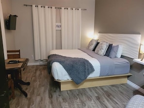 Romantic Double Room, Ensuite (No.2 ) | Individually decorated, free WiFi - Bed & Breakfast Du Repos (Saint Quentin)