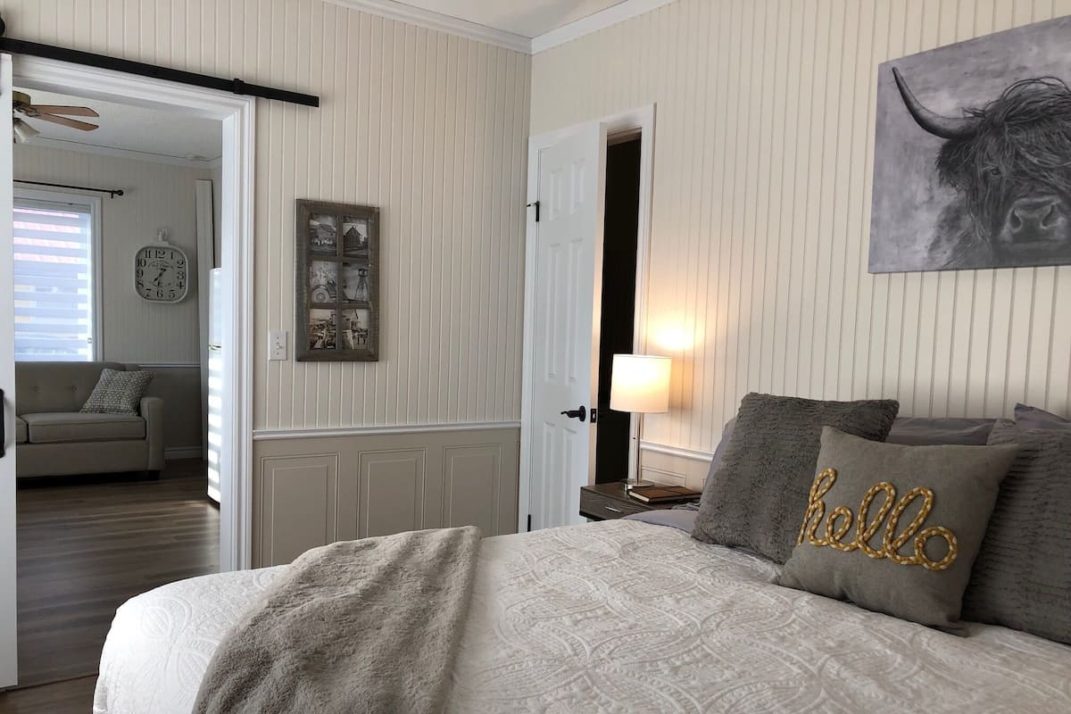 Signature Apartment | Individually decorated, free WiFi