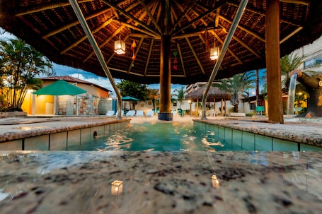 5 outdoor pools, pool umbrellas, sun loungers